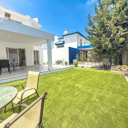 Villa Konnos Joy *